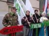 Активисты "Местных" провели акцию против таксистов-нелегалов