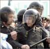 Милиционеры получили право расстреливать митингующих