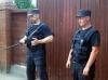 В Днепропетровске охранники банка «Надра» избили 70-летнего вкладчика