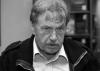 Умер знаменитый писатель Василий Аксенов
