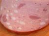 Бесполезная пища- содержание мяса в колбасе не превышает 15%