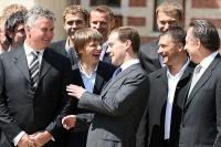 Аршавин: "Ну, Медвед, ты заливаешь!"