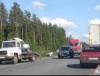 Гаишники оштрафовали водителя фуры, за то что он съехал на обочину и пропустил их машину. На вопрос, к чему такая придирчивость ответили: "Ага, не дает вам на встречку для обгона выезжать"