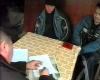 Аферист сделал миллионерами полсотни алкоголиков