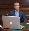Медведев рассказал о роли блогов в своей работе и рекомендует чиновникам их вести. "Блог – это возможность почувствовать себя журналистом."
