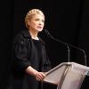 Тимошенко отказалась выступать на русском, но признала, что украинский язык выучила в 36 лет