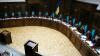 КС Украины разрешил учителям школ говорить по-русски на работе