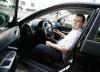 Австриец с искусственными руками сдал на права