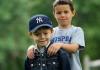 8-летний мальчик спас тонущего 5-летнего соседа, мать которого запаниковала и не смогла помочь ребенку