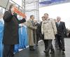 Потанцевали – и хватит. (Волгоградские единороссы провалили строительство "танцующего моста", объявленного партийным проектом)