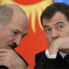 Медведев: Лукашенко не нужна защита иностранных депутатов. (Медведев обещает Хинштейну, что сам разберется с Лукашенко)