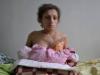 Женщина ростом 90 сантиметров родила здорового ребенка