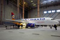 SuperJet-100 передан первому заказчику