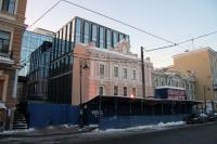 Сохранили исторический фасад (всё честно)