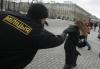 Белорусские националисты требует уволить избитых российскими гражданами милиционеров