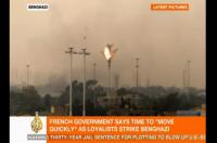 Истребитель позирует для Аль Джазиры над Бенгази