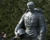 «Бронзовый солдат»стал воином-оккупантом (Эстонские власти переименовали название памятника)