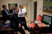 Обама смотрит телевидение Джамахирии