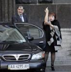 Уполномоченный Верховной Рады по правам человека Нина Карпачева общается с чернобыльцами