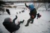 Москвичи прокатились на скорость в хозяйственных тазах