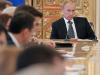 В Бюджетном послании Путина нет упоминаний о модернизации и приватизации. И многое другое не так, как у Медведева