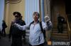 Полиция и байкеры проводили до вокзала избитого кавказцами в Москве петербургского журналиста