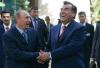 Путин подарил президенту Таджикистана винтовку, а тот ему военную базу