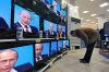 Путин передумал общаться с народом.В этом году в телеэфире не будет «прямой линии», которая в течение десяти лет транслировалось по федеральным каналам
