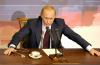 Чтобы выжить, Путин должен стать Сталиным. Почему президент, украв лозунги революции, отказывается от старых друзей