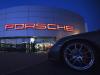 Porsche выплатил каждому работнику по 8 тысяч евро, а в «АвтоВАЗе» где, в отличие от Porsche, чистая прибыль упала, 335 млн разделили 12 управленцев