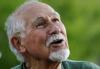 82-летний парикмахер каждую среду бесплатно подстригает бездомных. Пенсионер работает уже 25 лет