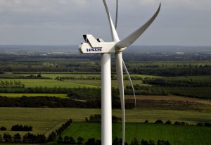 Vestas сообщила о начале работы самого мощного в мире ветряка с размахом лопастей, эквивалентным площади трех футбольных полей