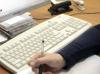 Бандеровцы начали заражать русских девушек