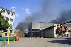 В Славянске горит лакокрасочный цех завода «Бетонмаш», по-прежнему не восстановлено водоснабжение