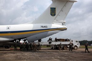 Ополченцы ЛНР сбили Ил-76 при заходе на посадку над аэропортом Луганска. Ранее, 9 июня, лидер ЛНР Болотов распорядился закрыть аэропорт.