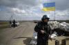 Власти Украины открывают гуманитарный коридор, по которому беженцы смогут покинуть зону конфликта на востоке Украины