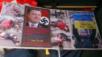 «Slava Ukraina = Hail Hitler» — плакат родни firevoodoo с митингов в Париже