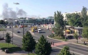 В районе донецкого ЖД вокзала идут боевые действия