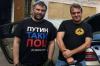 «Дайте танки. Реально позарез нужны». Говорят: «Юр, тебе? Да не хрен делать… Вон три танка стоят. Только экипажи найди, потому что танкистов нет. Сбежали»