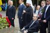 Мэр Харькова Кернес вышел с триколором в день украинского флага