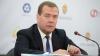 Экономические сложности еще не повод к сворачиванию соцнорм — Медведев