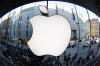 Тайные съемки с заводов Apple: Британские журналисты выяснили, какой ценой производятся «айфоны»