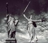 Вот что может быть в свободной руке.