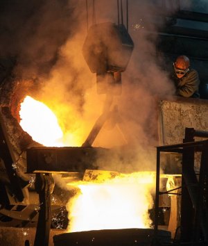 Нам пишут из Донбасса. Заводы ЛНР держат курс на Россию