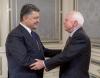 Пётр Порошенко «проинформировал» Джона Маккейна об эскалации ситуации в Донбассе