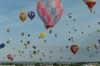 Монгольфьеры установили рекорд: 433 воздушных шара в небе Франции