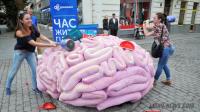 [Свидомая лоботомия] Во Львове прошла акция «Выбей совок из мозга»