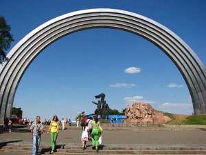 [Палата №6] В Киеве предложили снести арку Дружбы народов, построенную в честь воссоединения Украины с Россией