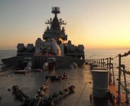 Так выглядит восход на Средиземном море, если вы встречаете его на крейсере «Москва»