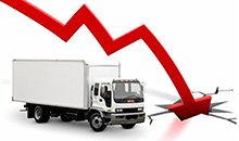 Продажи грузовиков в России в 2015 году упали на 42%